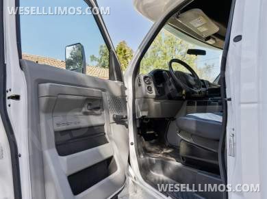 2018 Ford E450 Limo Bus - Limo Bus for Sale in Los Angeles, CA - Photo 24