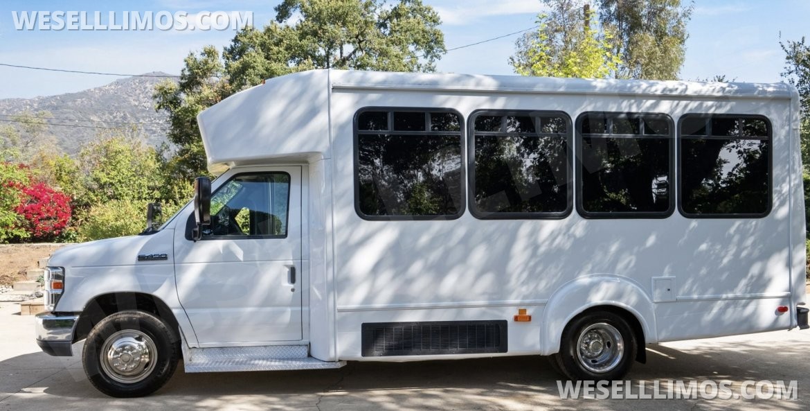 Limo Bus for Sale in Los Angeles, CA - Photo 7