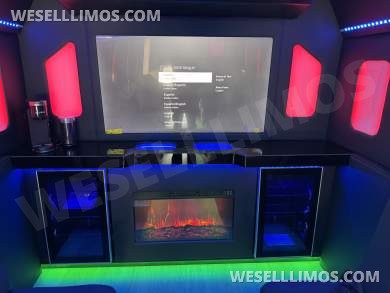 2018 Ford E450 Limo Bus - Limo Bus for Sale in Los Angeles, CA - Photo 27