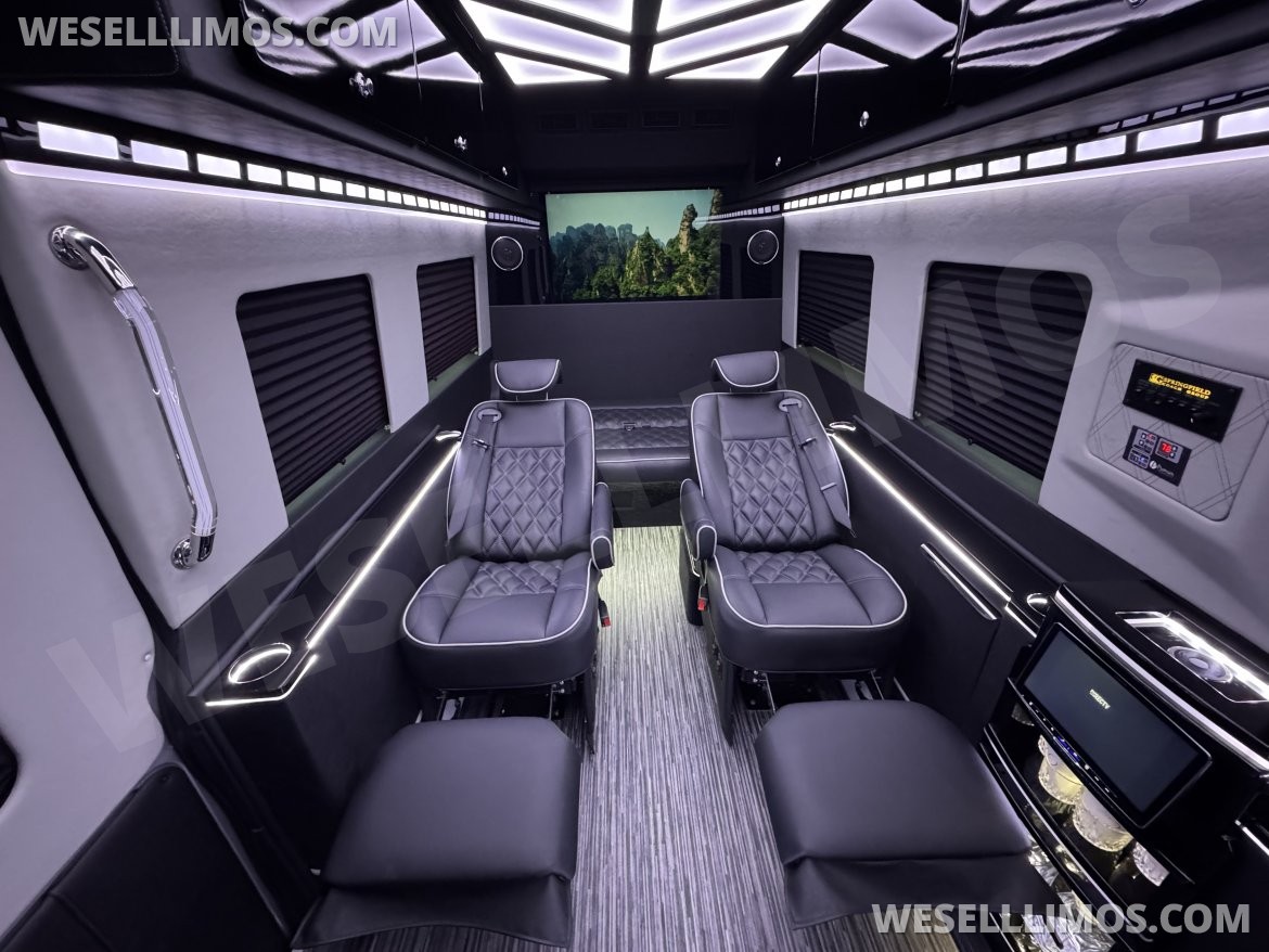 Executive Shuttle for Sale in Crowley, LA - Photo 8