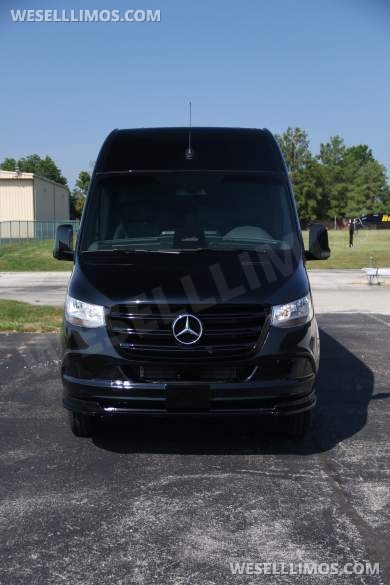 Perfect Condition - 2025 Mercedes-Benz Sprinter 3500 Sprinter 170" EXT - Sprinter for Sale in Chesterfield, MO - Photo 11