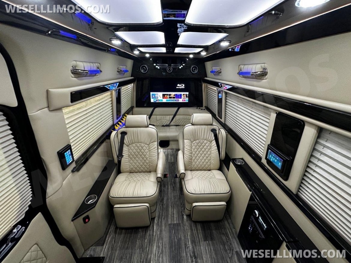 Sprinter for Sale in Carson, CA - Main Photo