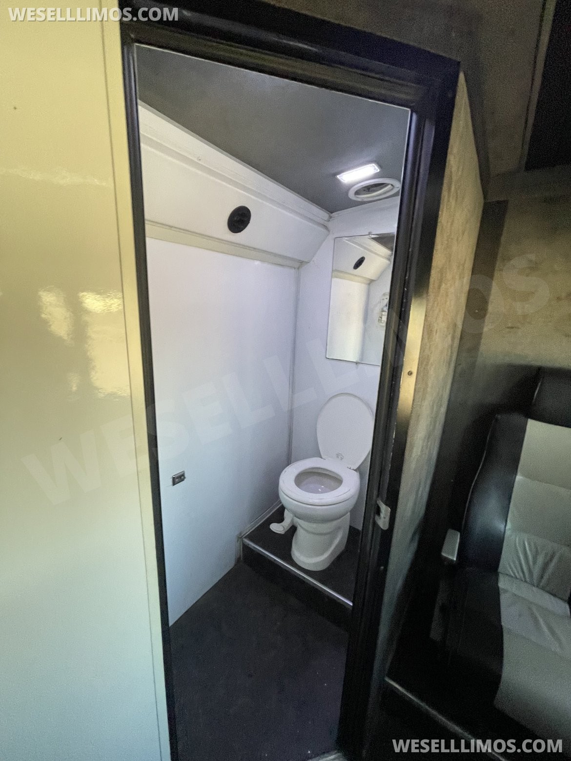 Motorcoach for Sale in CORONA, CA - Photo 3