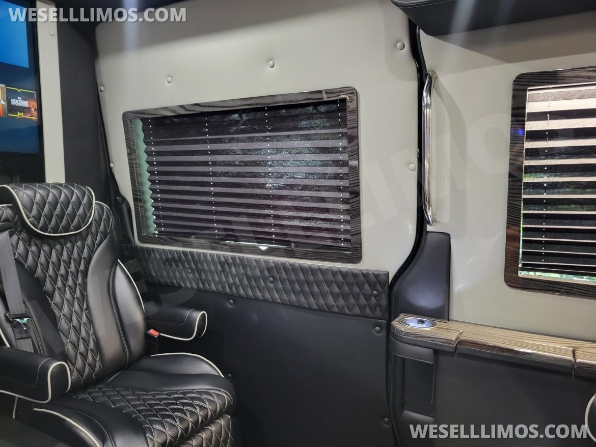 Sprinter for Sale in Sarasota, FL - Photo 15
