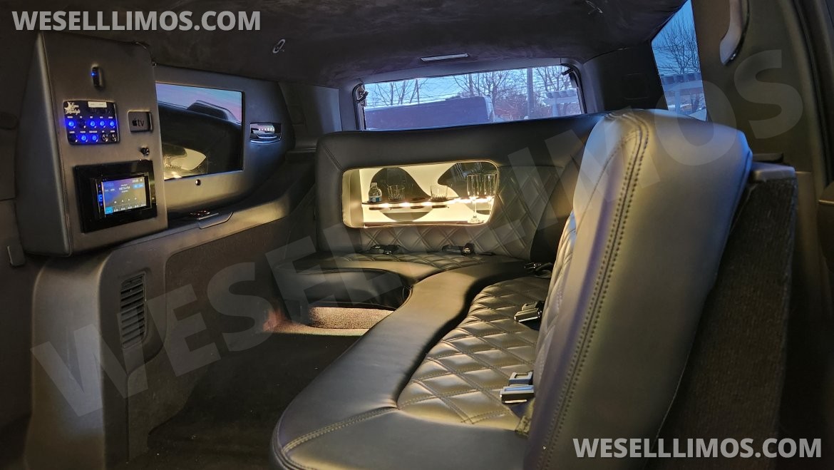 SUV Stretch for Sale in Sterling, VA - Photo 12