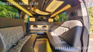 2021 Cadillac Escalade ESV Limousine - SUV Stretch for Sale in Sterling, VA - Photo 13