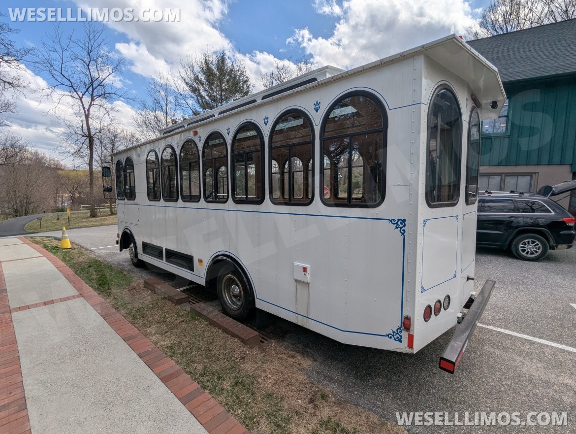 Trolley for Sale in Long Island, NY - Photo 4