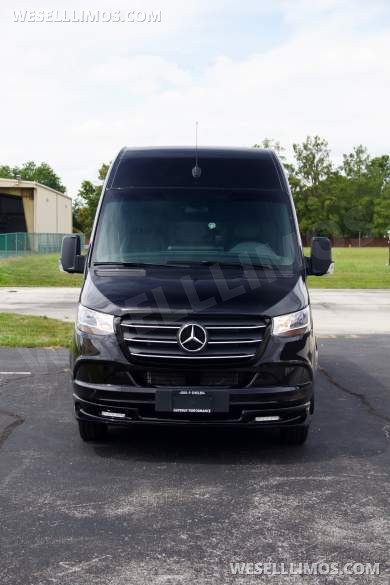 Low Mileage - 2024 Mercedes-Benz Sprinter 3500 Sprinter XD - Amazing Condition - Sprinter for Sale in Chesterfield, MO - Photo 8
