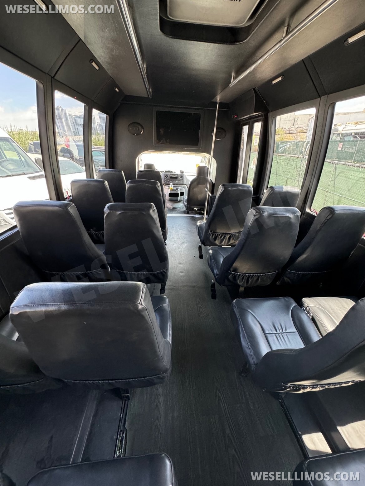 Shuttle Bus for Sale in Las Vegas, NV - Photo 10