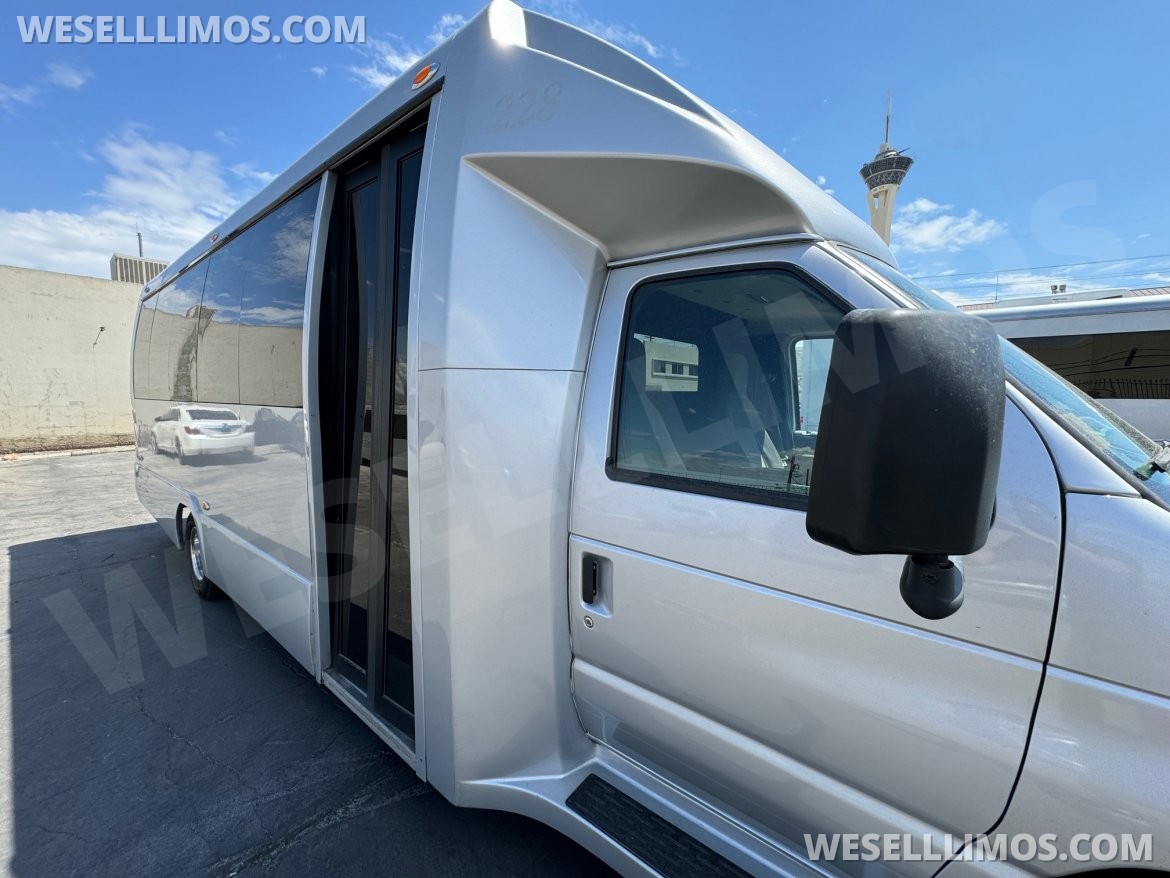 Shuttle Bus for Sale in Las Vegas, NV - Photo 5