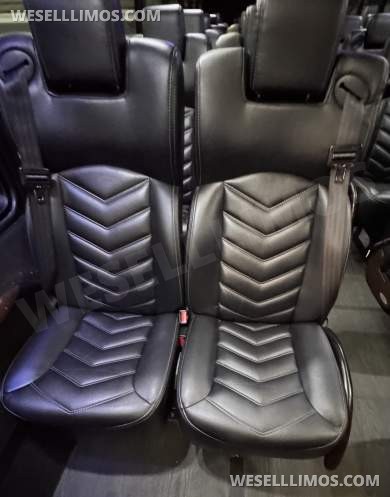 2020 Freightliner Shuttle 45" by Freightliner garage - Shuttle Bus for Sale in Los Angeles, CA - Photo 24