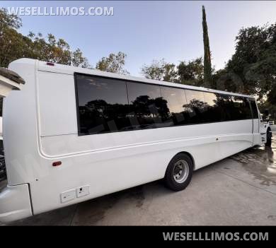 2020 Freightliner Shuttle 45" by Freightliner garage - Shuttle Bus for Sale in Los Angeles, CA - Photo 31