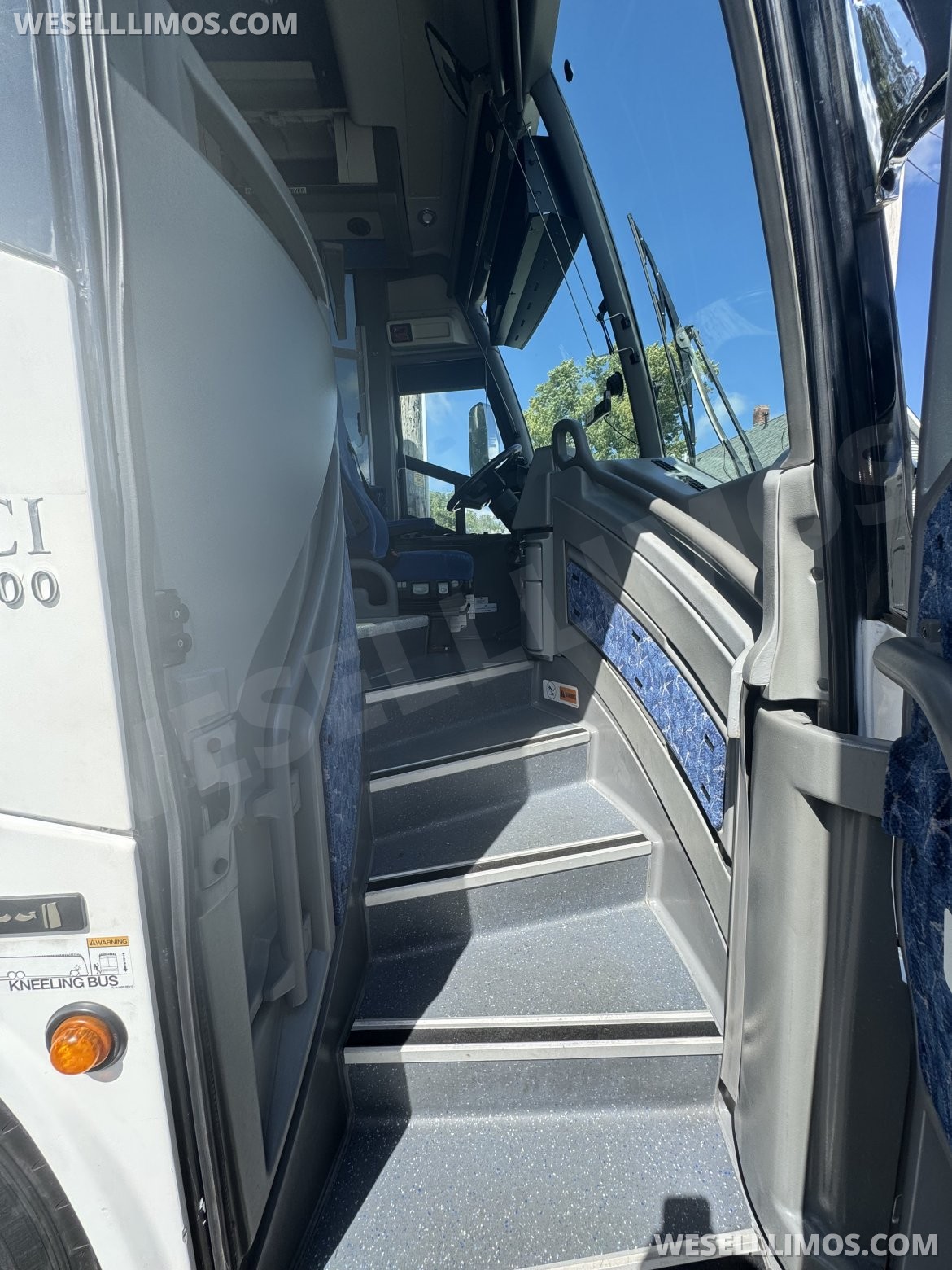 Motorcoach for Sale in Westport, MA - Photo 7