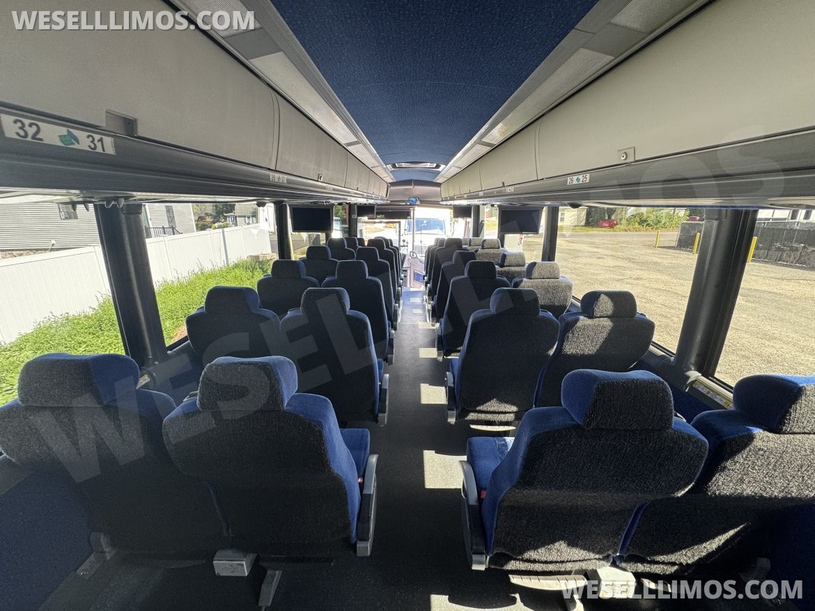 Motorcoach for Sale in Westport, MA - Photo 9