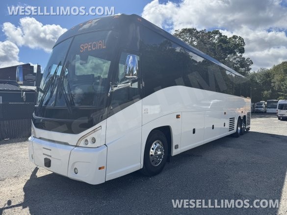 2016 MCI J4500 Motorcoach for Sale in Westport, MA - Photo 2