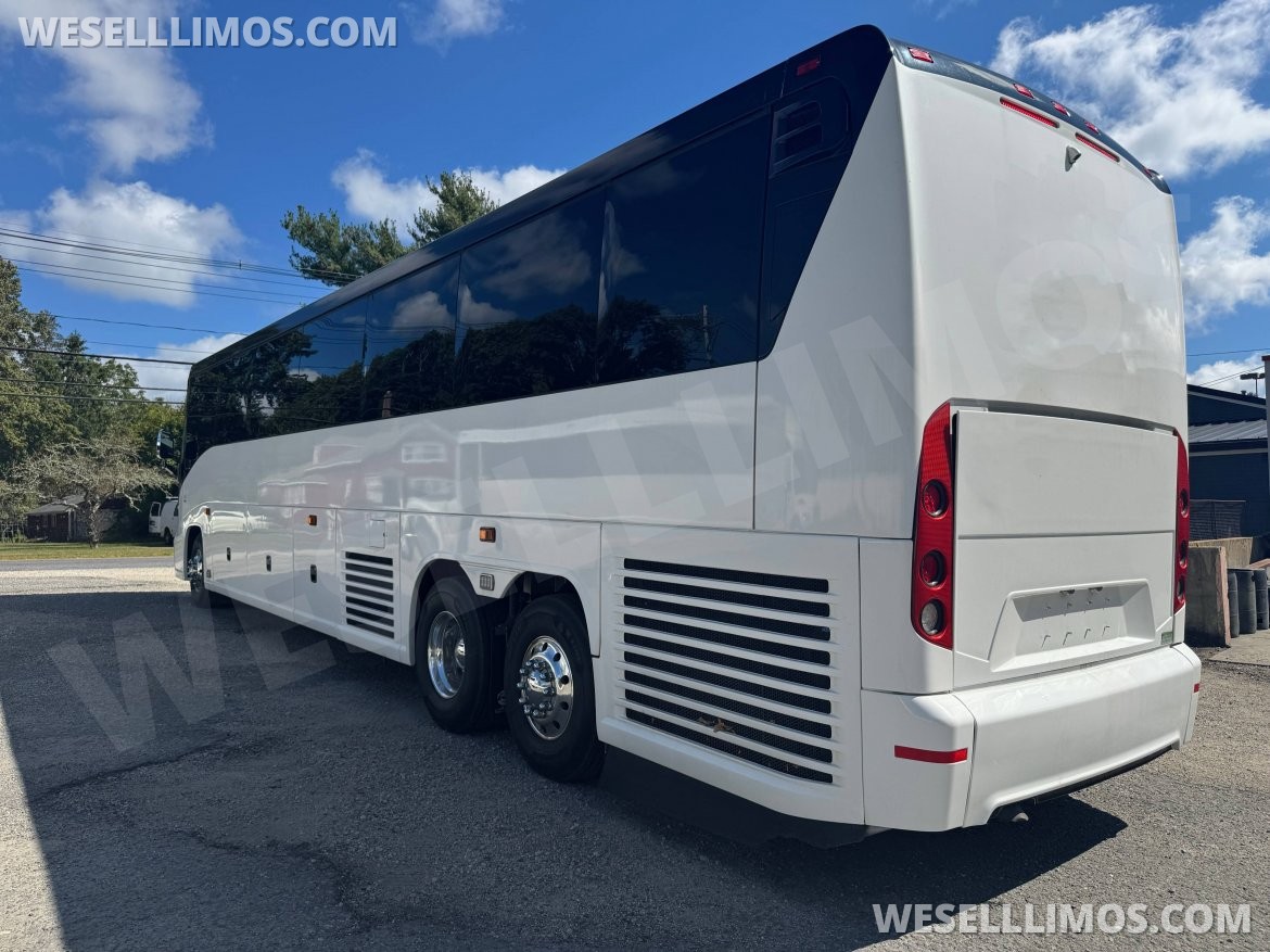 Motorcoach for Sale in Westport, MA - Photo 8