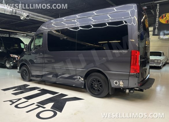 2021 Mercedes-Benz Sprinter 2500 Daycruiser Sprinter for Sale in Richmond, VA - Photo 3