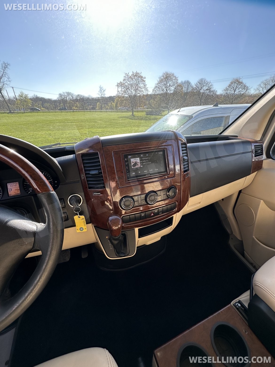 CEO SUV Mobile Office for Sale in Lagrange, NY - Photo 9
