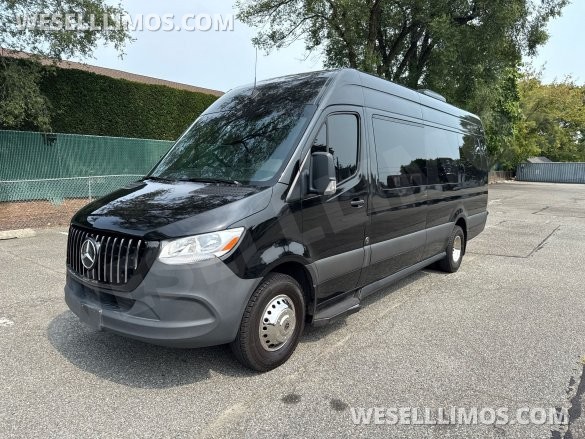 2023 Mercedes-Benz Sprinter Sprinter for Sale in Baldwin, NY - Photo 2