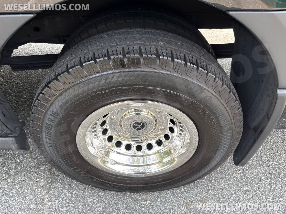 Sprinter for Sale in Baldwin, NY - Photo 40