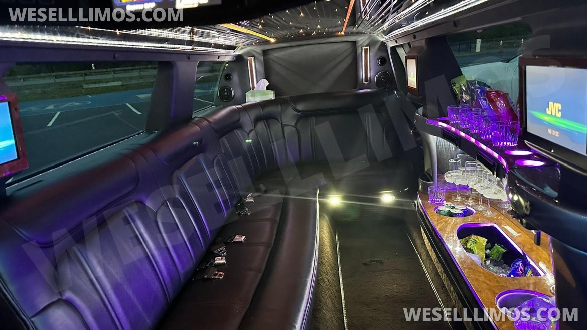 Limousine for Sale in Raynham, MA - Photo 7