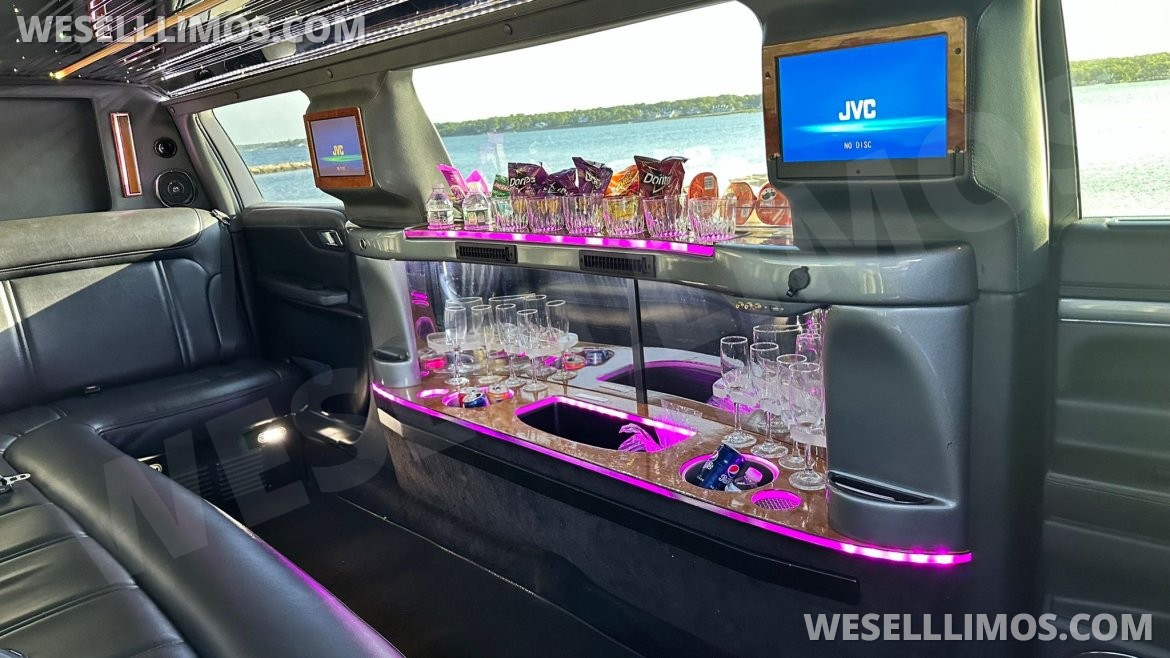 Limousine for Sale in Raynham, MA - Photo 10