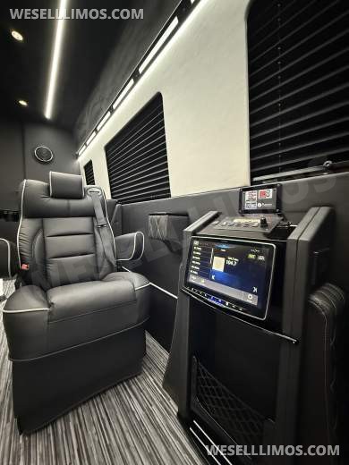 2026 Business Class Style Jet Sprinter - Sprinter for Sale in Springfield, MO - Photo 11