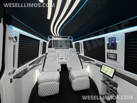 2025 Mercedes-Benz Ultimate Class Sprinter for Sale in Springfield, MO - Photo 3