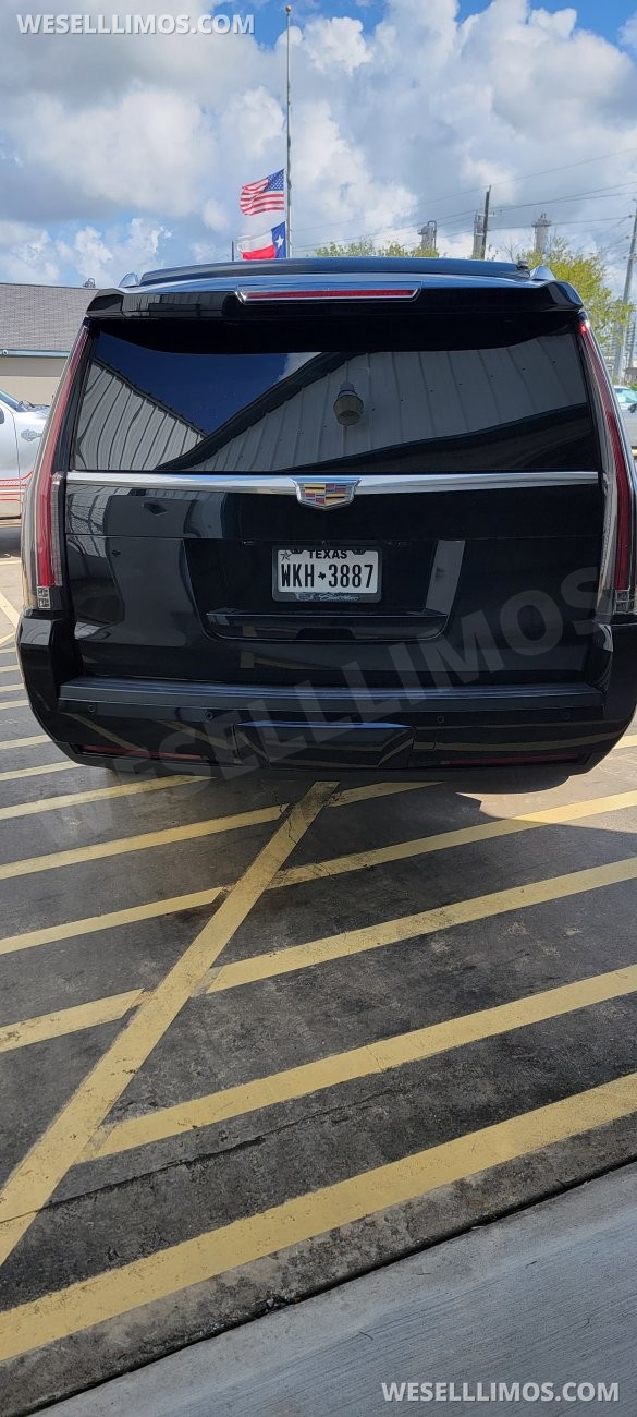 2015 Cadillac Escalade CEO SUV Mobile Office for Sale in Baytown, TX - Photo 3
