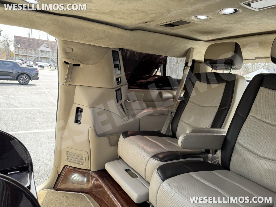 CEO SUV Mobile Office for Sale in Baytown, TX - Photo 10