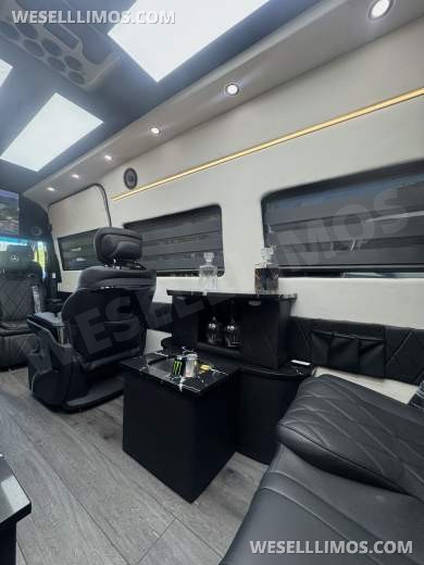 2024 Mercedes-Benz Luxury Sprinter Van 170" Ext 2500 Diesel - Exotic for Sale in Murrieta, CA - Photo 7