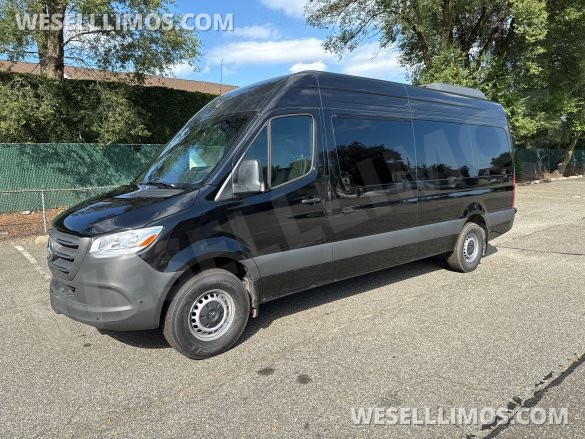 2025 Mercedes-Benz Sprinter Sprinter for Sale in Baldwin, NY - Photo 3