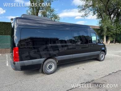2025 Mercedes-Benz Sprinter Sprinter - Sprinter for Sale in Baldwin, NY - Photo 10