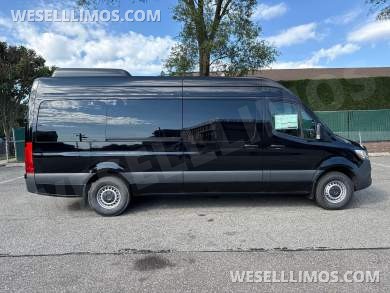 2025 Mercedes-Benz Sprinter Sprinter - Sprinter for Sale in Baldwin, NY - Photo 11