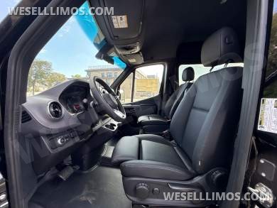 2025 Mercedes-Benz Sprinter Sprinter - Sprinter for Sale in Baldwin, NY - Photo 17