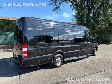 2017 Midwest Automotive Design Mercedes-Benz Sprinter Sprinter - Sprinter for Sale in Baldwin, NY - Photo 9