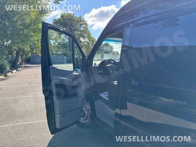 2017 Midwest Automotive Design Mercedes-Benz Sprinter Sprinter - Sprinter for Sale in Baldwin, NY - Photo 14