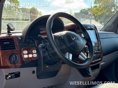 2017 Midwest Automotive Design Mercedes-Benz Sprinter Sprinter - Sprinter for Sale in Baldwin, NY - Photo 17
