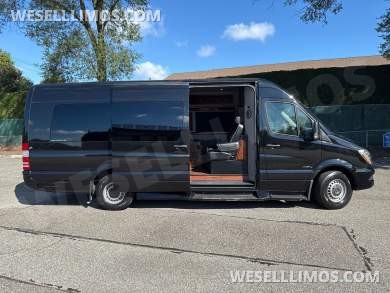 2017 Midwest Automotive Design Mercedes-Benz Sprinter Sprinter - Sprinter for Sale in Baldwin, NY - Photo 24