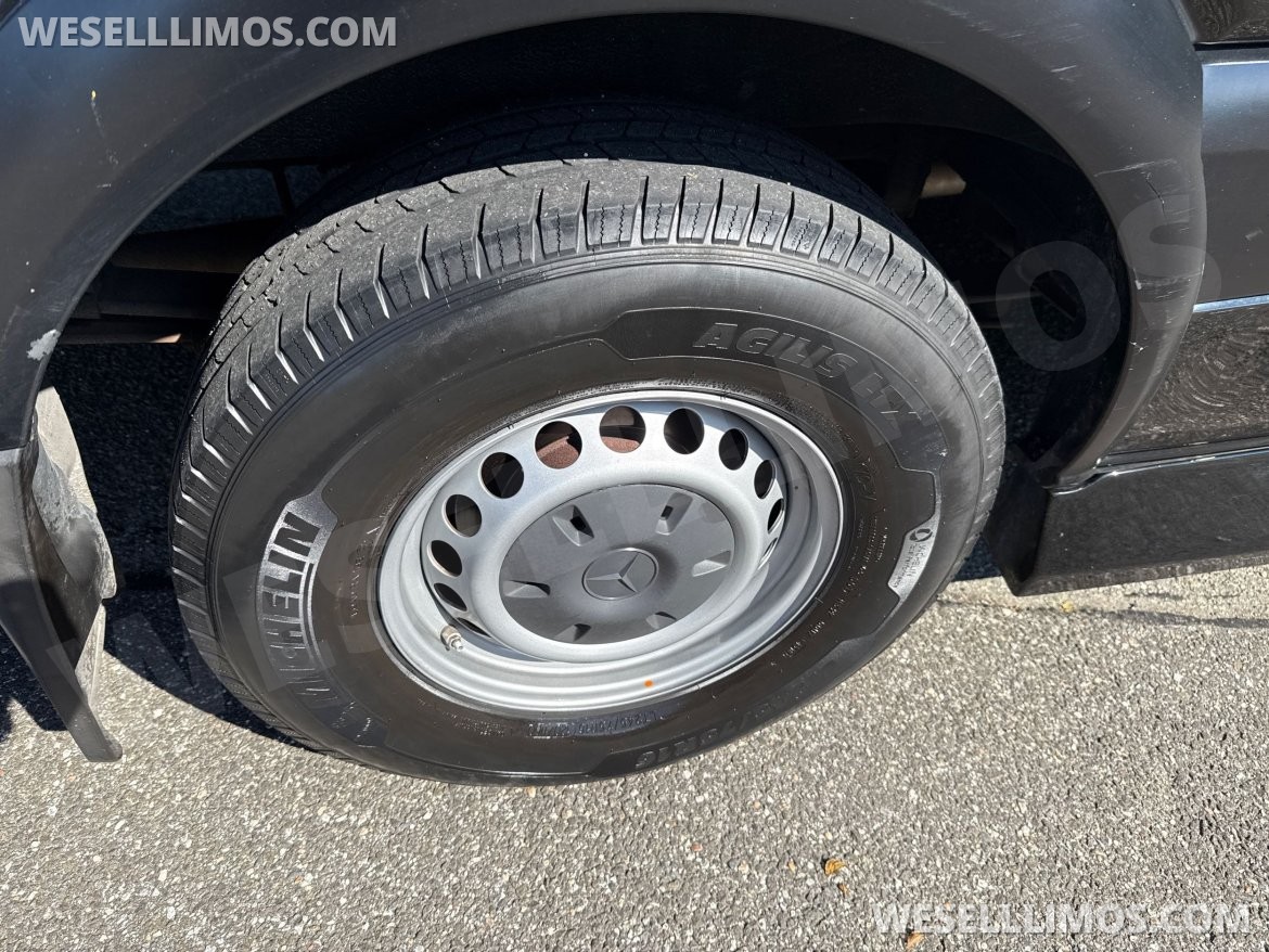 Sprinter for Sale in Baldwin, NY - Photo 40