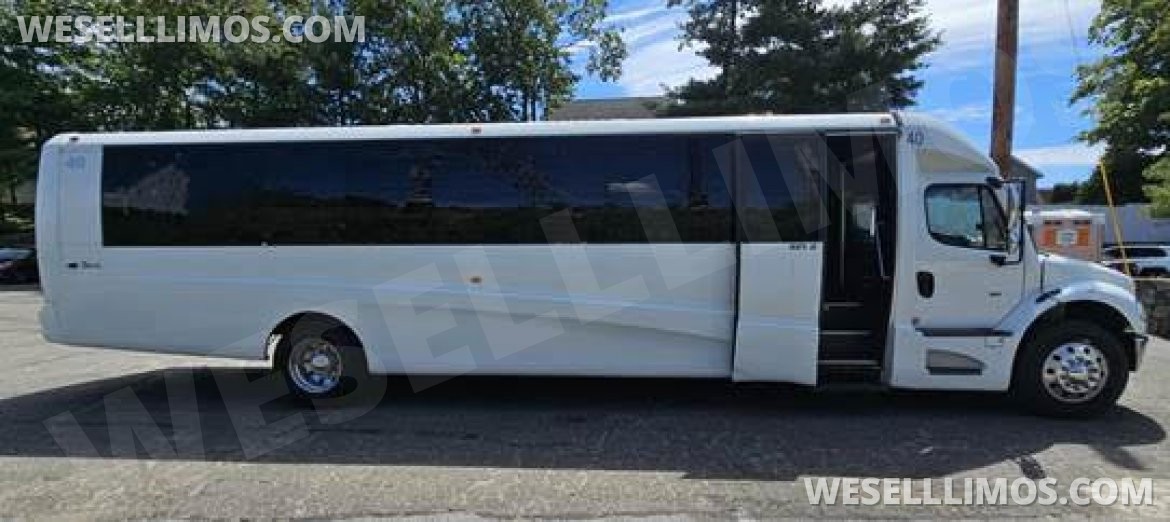 Shuttle Bus for Sale in New Haven, CT - Photo 2