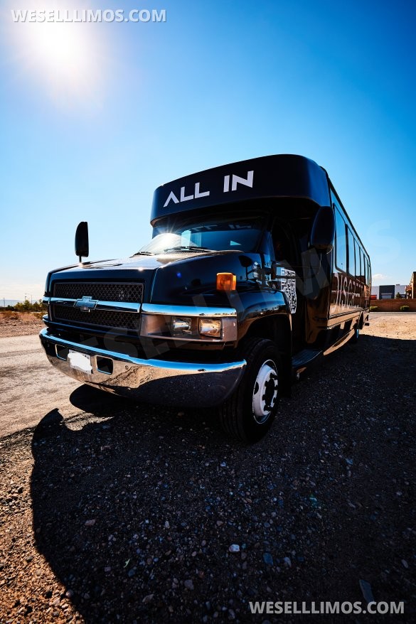 2008 Chevrolet C5500 Limo Bus for Sale in Las Vegas, NV - Photo 3