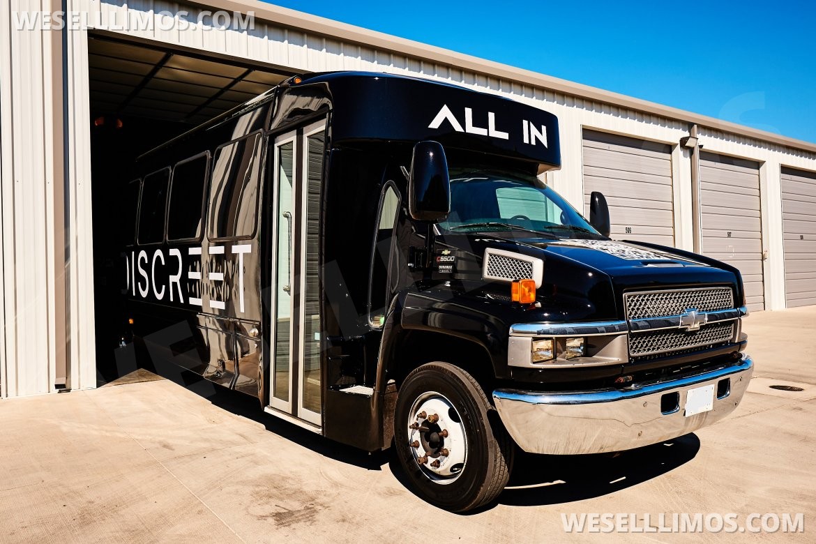 Limo Bus for Sale in Las Vegas, NV - Photo 4