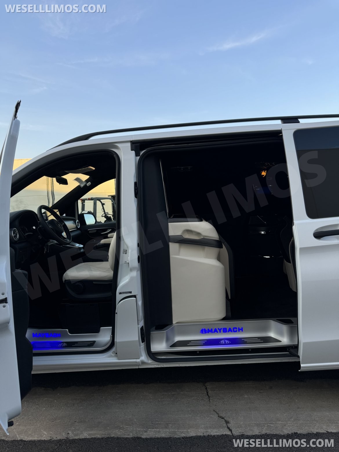 CEO SUV Mobile Office for Sale in Anaheim, CA - Photo 9