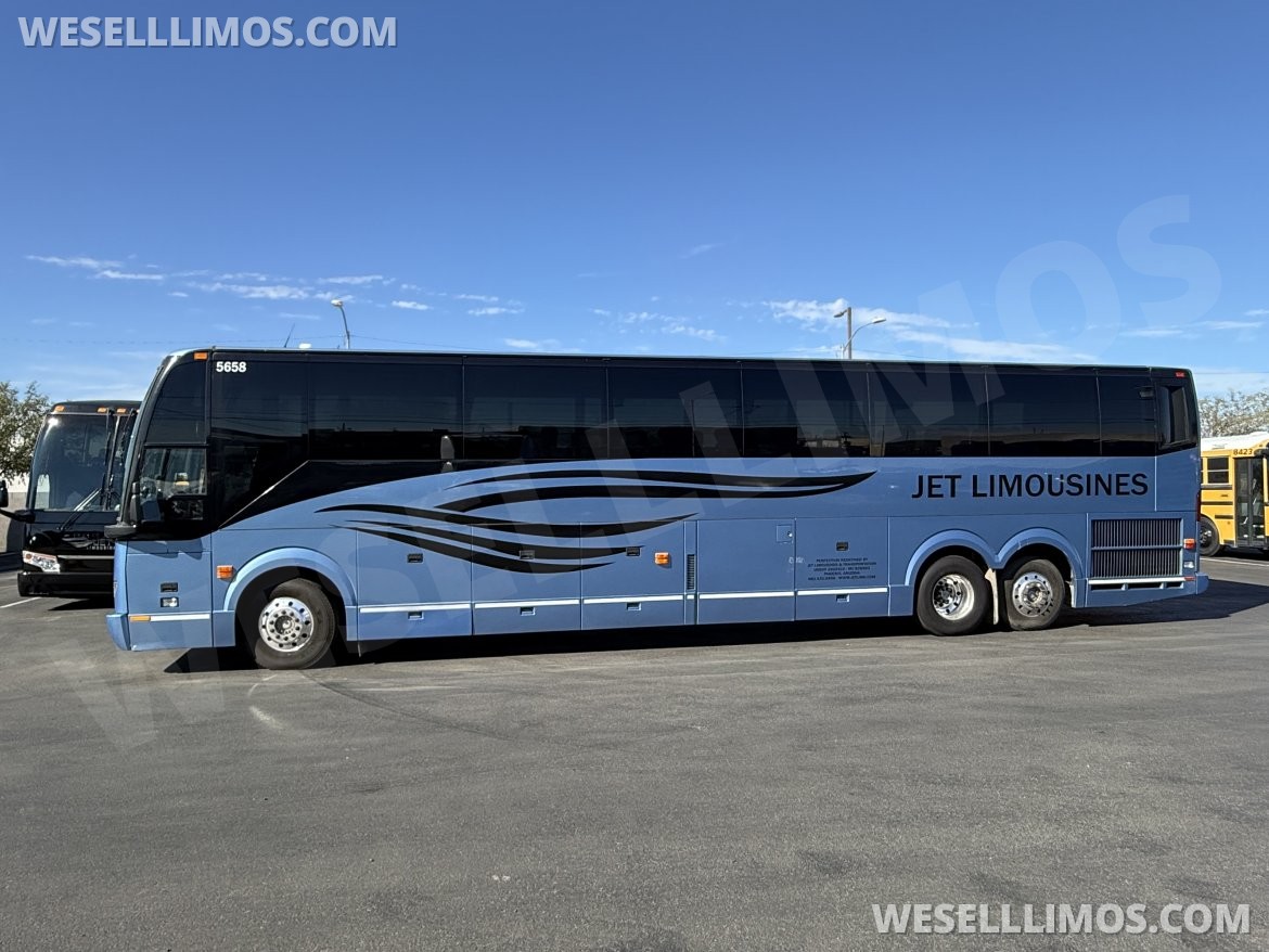 Motorcoach for Sale in Phoenix, AZ - Photo 3