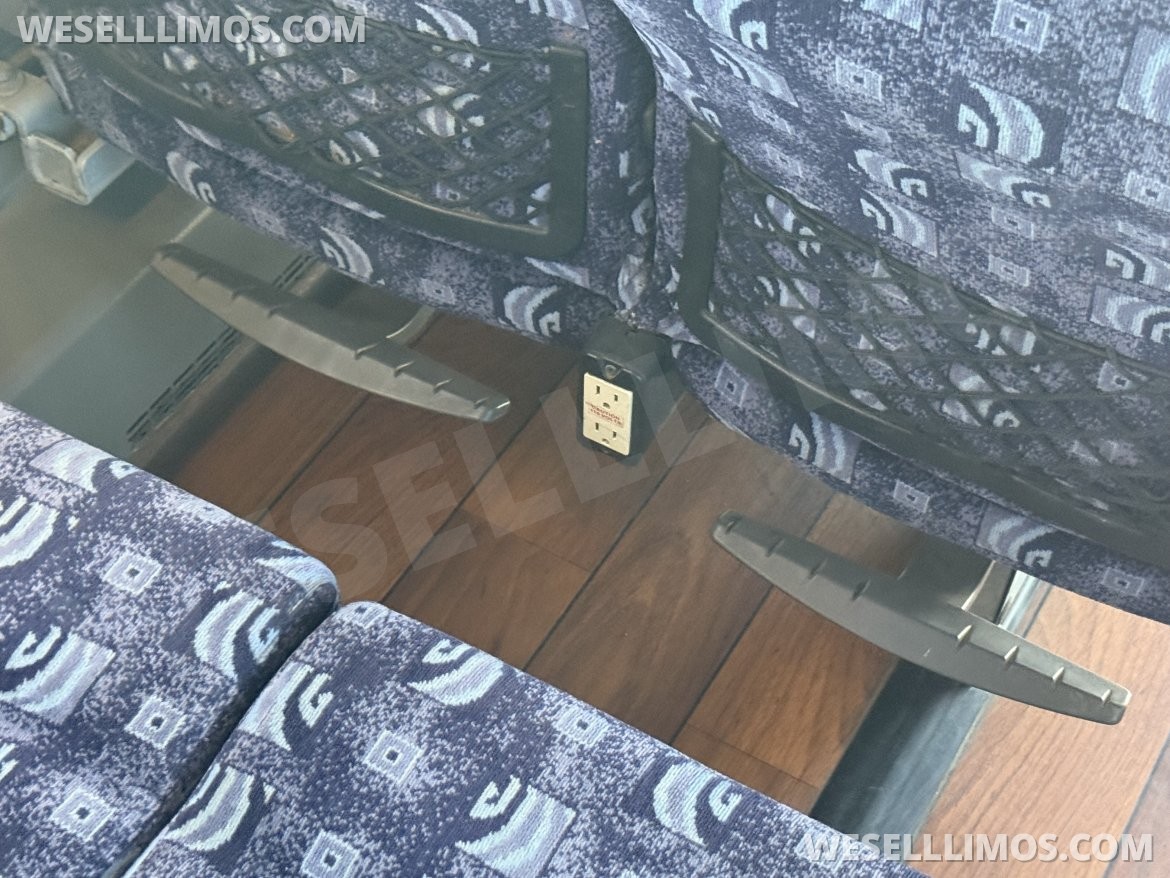 Motorcoach for Sale in Phoenix, AZ - Photo 12