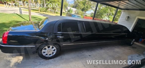 2007 Lincoln Towncar Limousine for Sale in Houston, TX - Main Photo