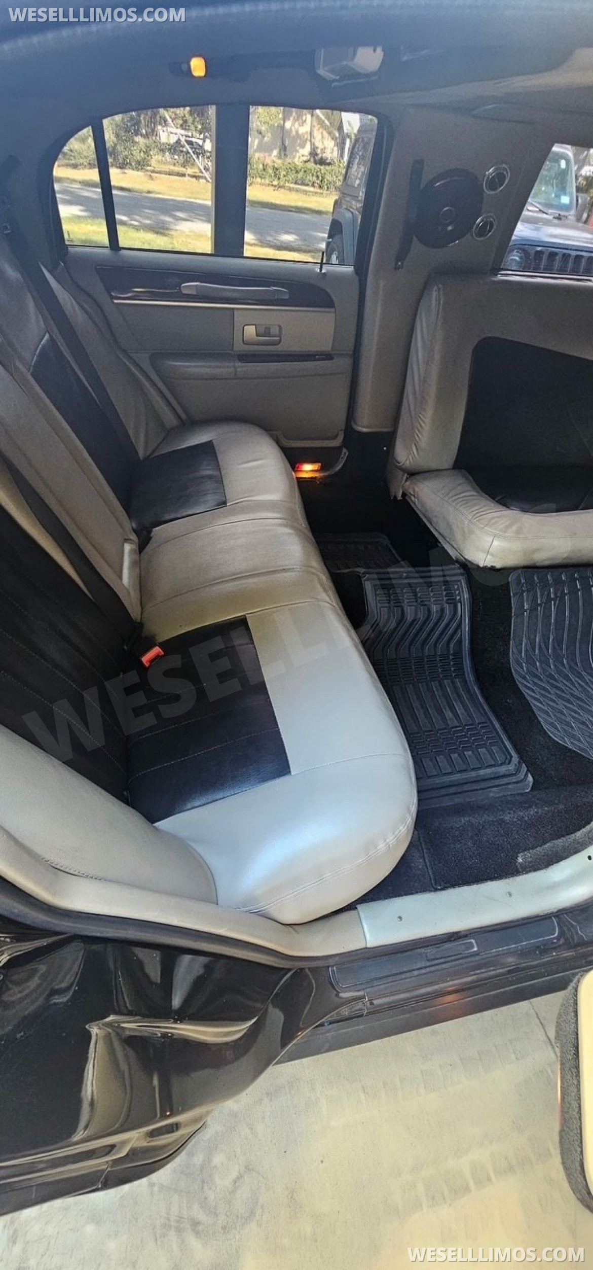 Limousine for Sale in Houston, TX - Photo 2