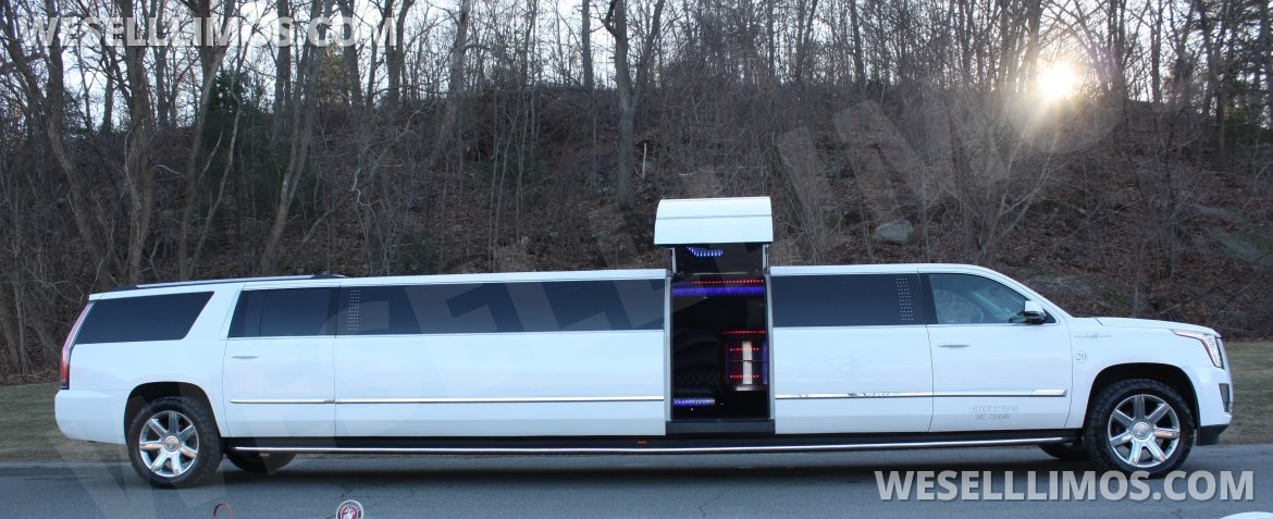 Limousine for Sale in Peabody, MA - Photo 2