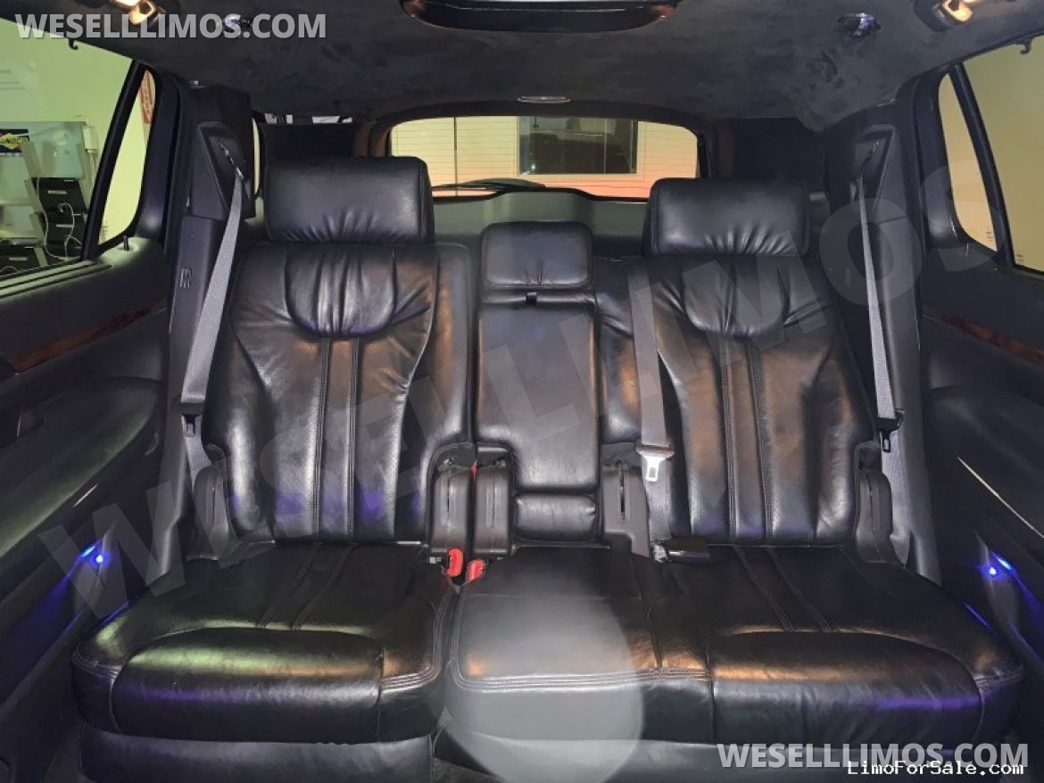 Limousine for Sale in Wheeling, IL - Photo 4